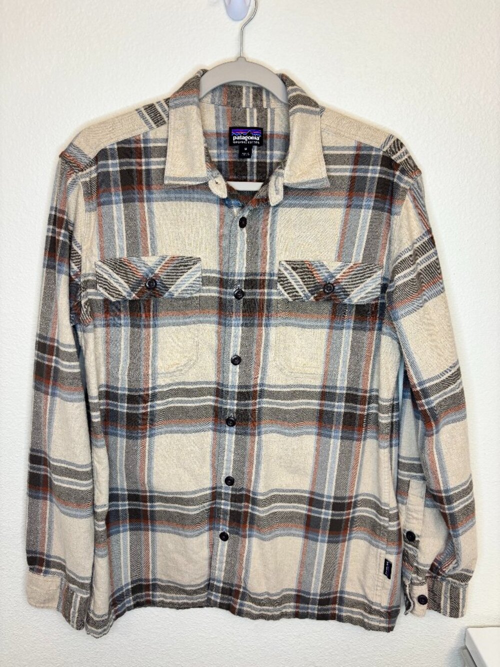 Patagonia Men's Long-Sleeved  Fjord Flannel Shirt Medium Tan Plaid